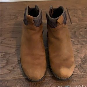 MERRELL CHATEAU MID PULL WATERPROOF